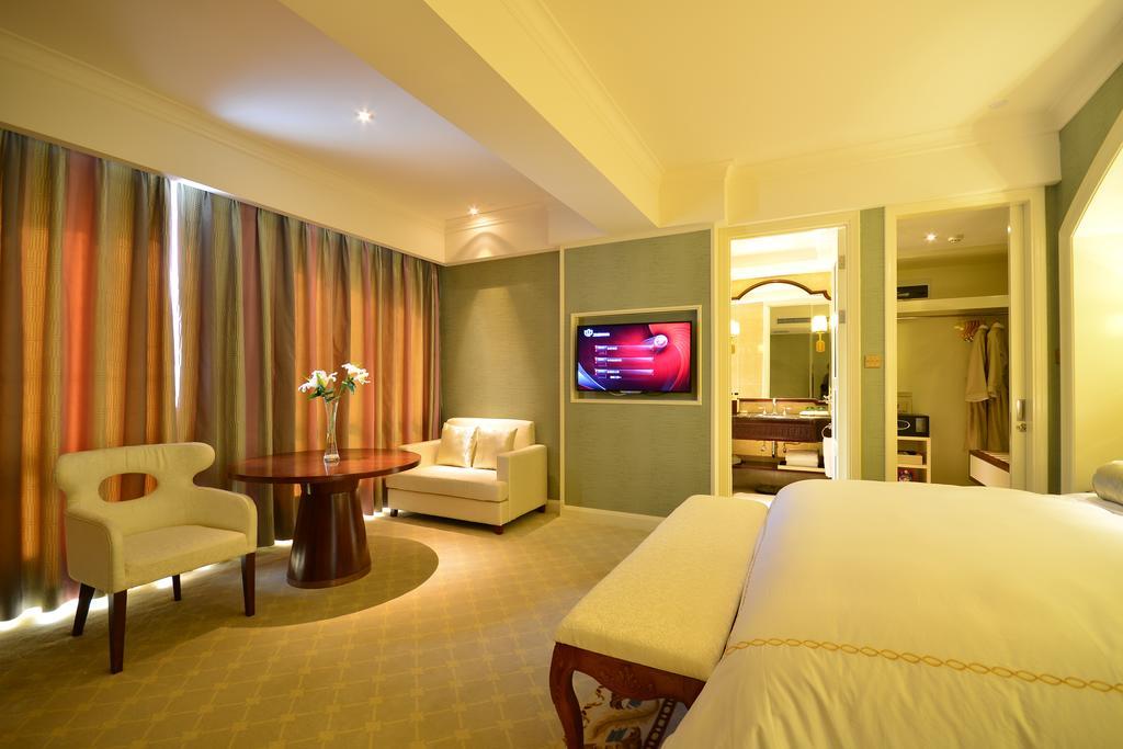Urban Island Hotel Shanghai Room photo